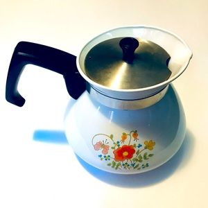 Corning ware Vintage Wildflower Teapot.